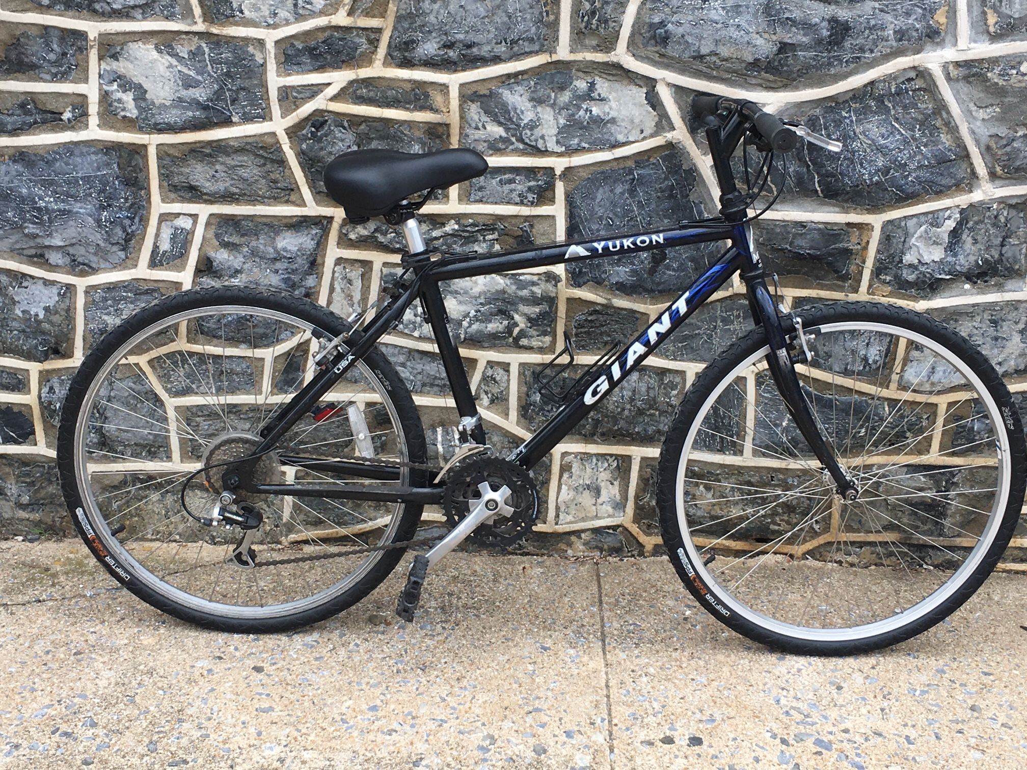 5 Beautiful Bikes   Giant $80 Each