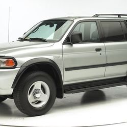 Mitsubishi Montero Sport 2001