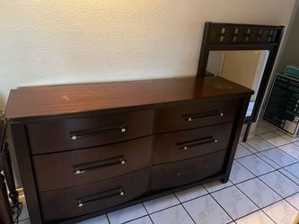 Bedroom dresser