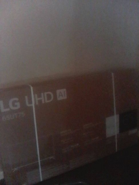LG UHD Thinq 65 In Smart Tv