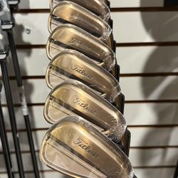 NEW Titleist T150 Oil Can Iron Set 4-PW True Temper AMT Silver S