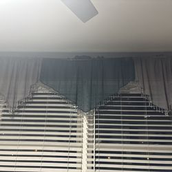 Waterfall valance