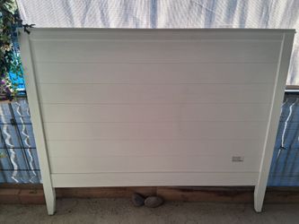 THRESHOLD PELHAM QUEEN HEADBOARD - WHITE WOOD PANEL SHIPLAP