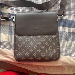 Louis Vuitton Monogram Canvas Shoulder Bag