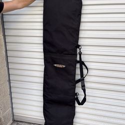 piper gear snowboard bag approx. 170 cm. back w/ purple interior
