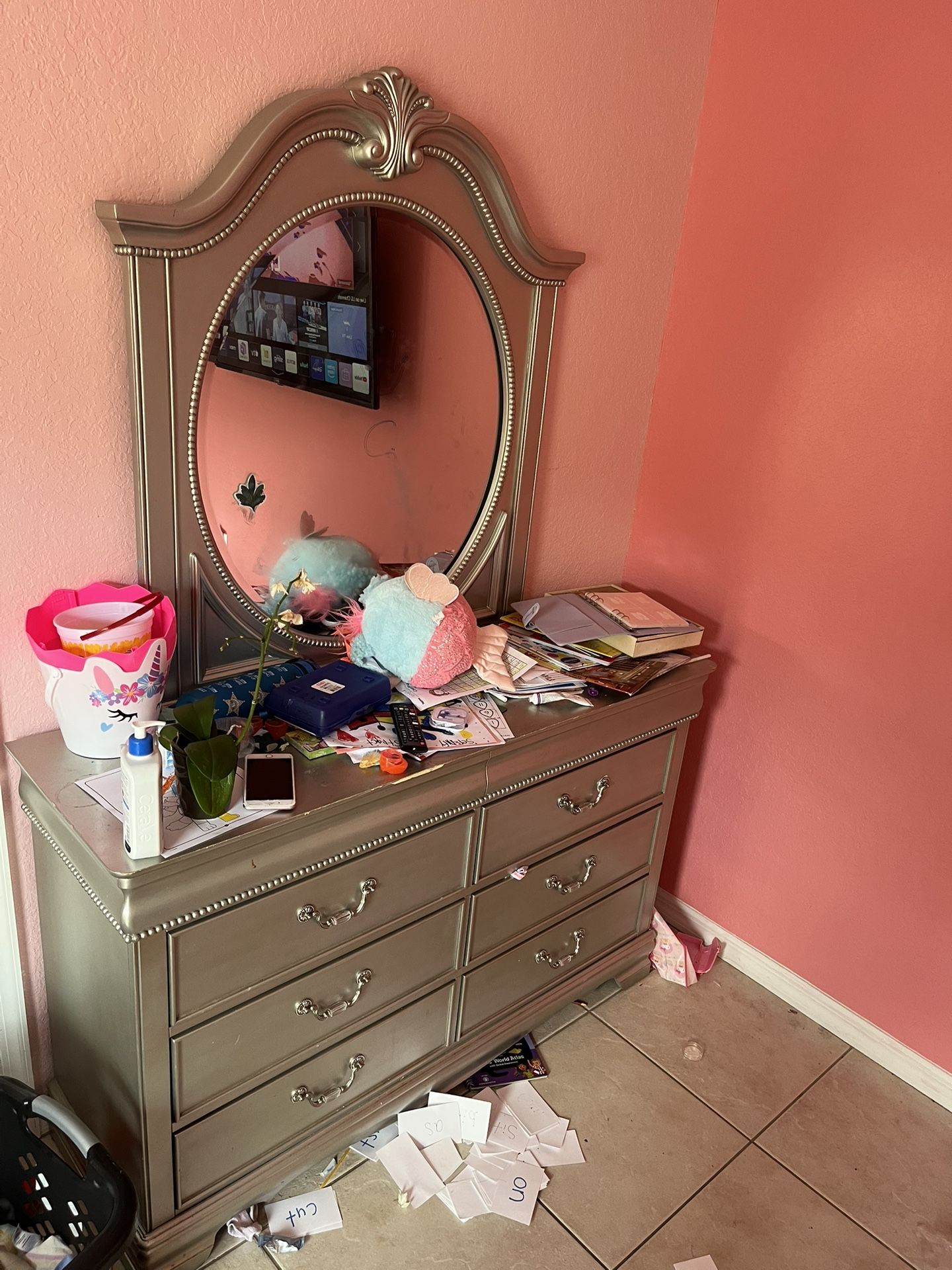 Dresser With Mirror And Full Size Bed And Mattress And Box Spring