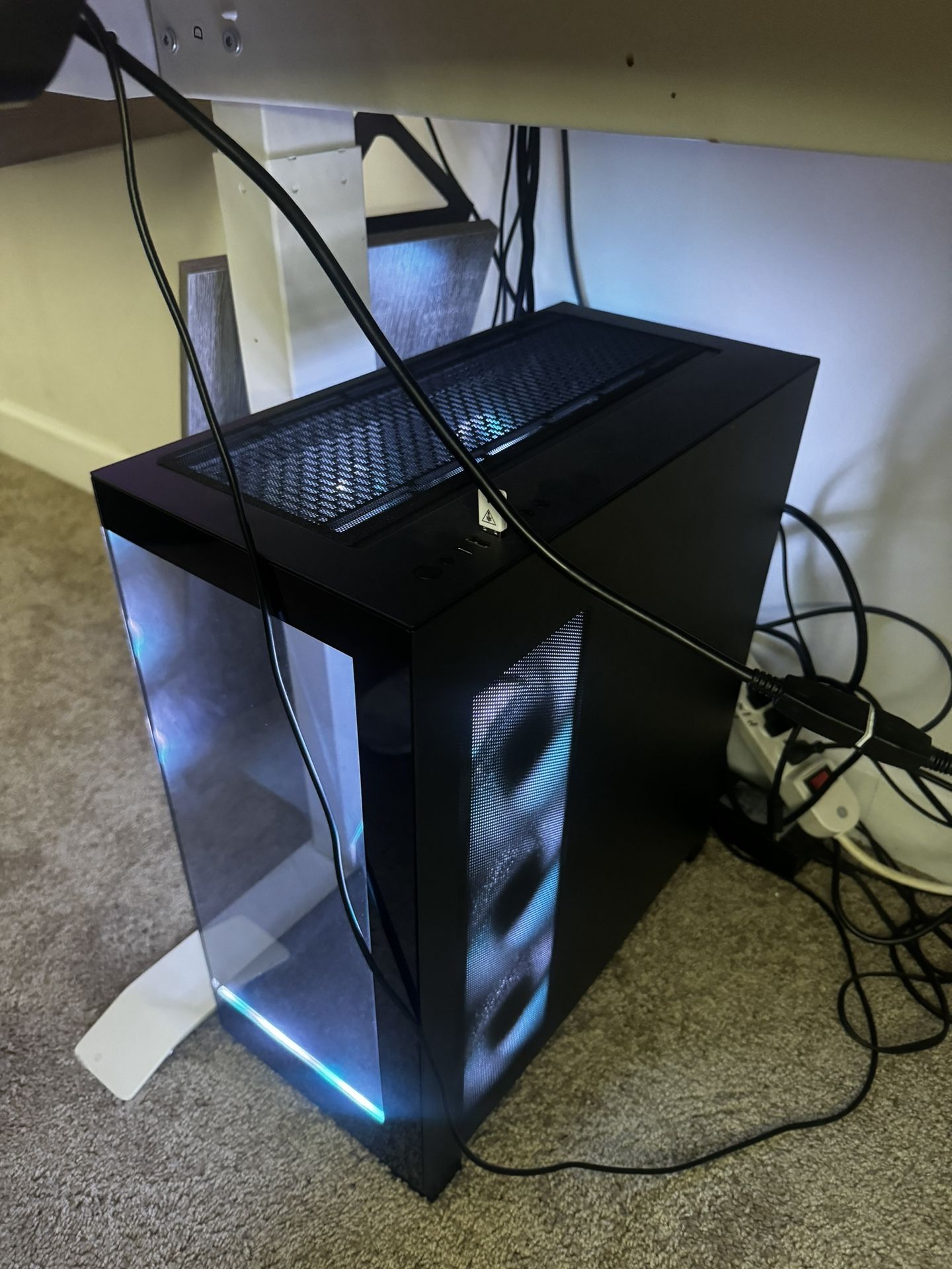 PC for Sale- Looking For 700 But Willing To Negotiating