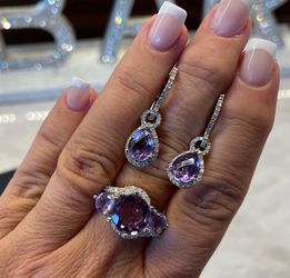 White gold/diamond/amethyst set