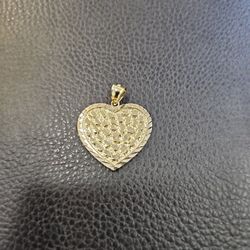 10 K Y Solid Gold Heart Charm