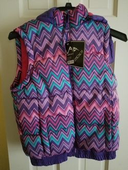 NWT Girls VERTICAL 9 Pink Purple Puffer Vest Jacket Removable Hood M(10/12)