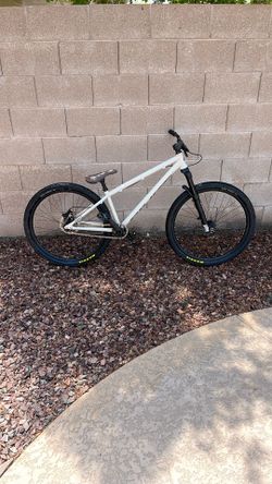 Pivot Point DJ Mountain Bike