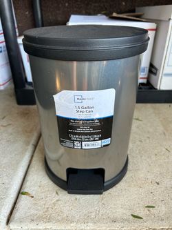 Mainstays 1.5 Gallon Step Can