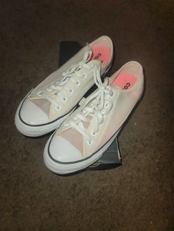 Used Women Converse Size 7.5W $15 Gotta Get Rip Of Asap