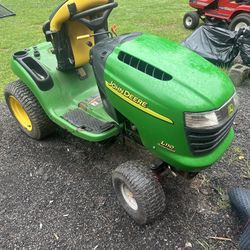 John Deere L110