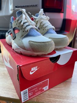 Nile huarache/ lemon drop size 5 1/2