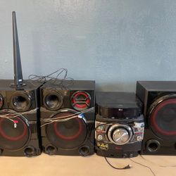 LG Mini Hi Fi Bluetooth system 