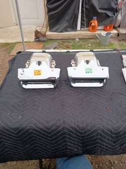 Chevrolet Silverado Sierra Left And Right Exhaust Tip/Muffler Tip 