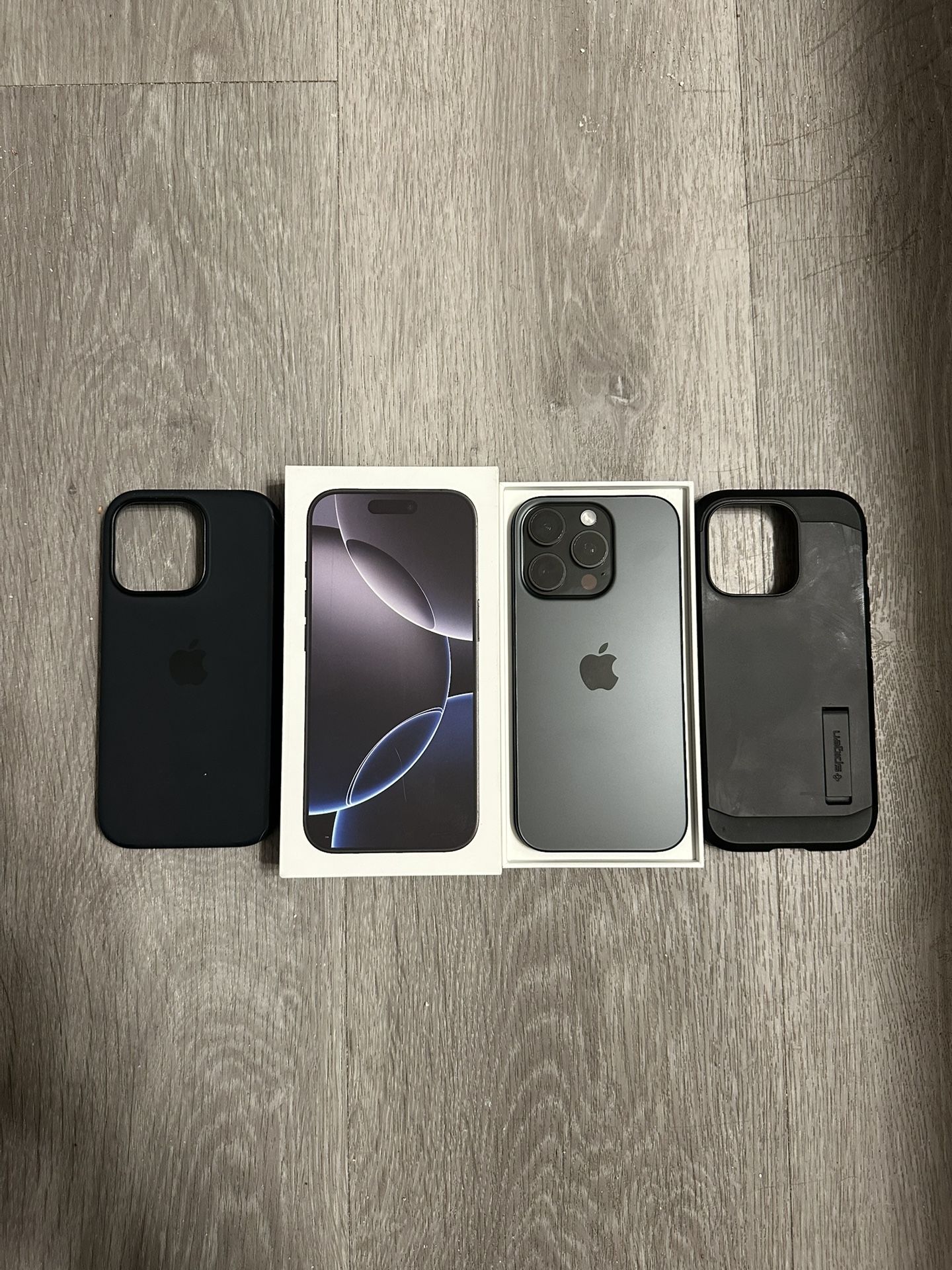 iPhone 16 Pro [256 GB] Unlocked