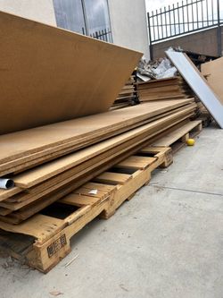 Wood board for free 8*2 feet