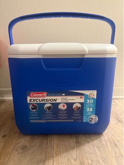 Coleman Excursion 30-Quart Cooler – Blue & White – 38 Can Capacity