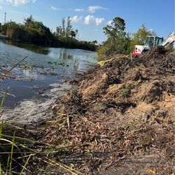 Fill dirt, All types of filling & lot clearing, pad Monolitic,stem wall firts pad..