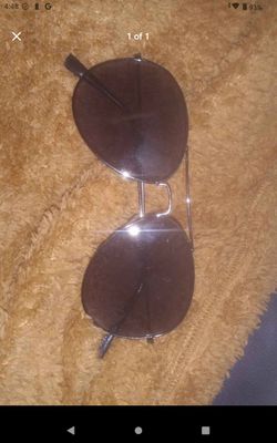 Aviator Sunglasses Silver Frame Dark Lenses