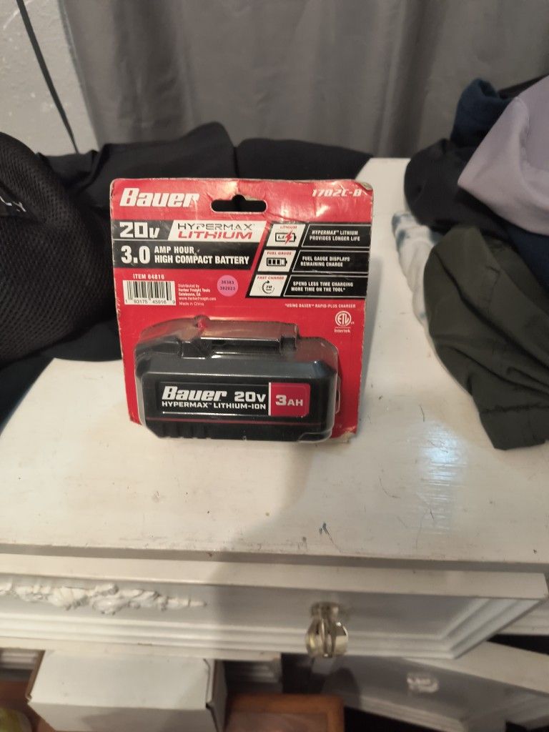 Bauer Battery 10$