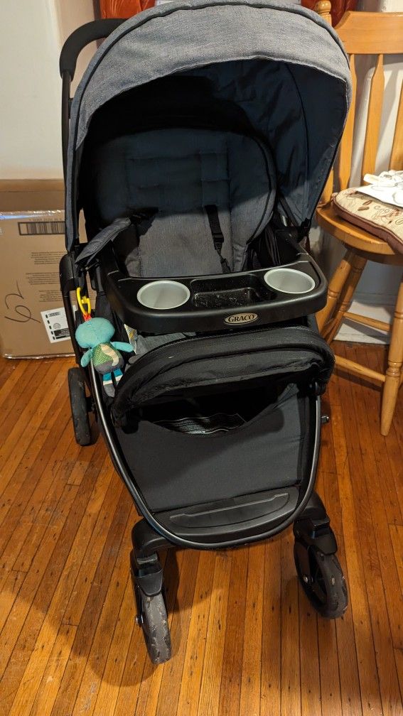 Graco Stroller/ Car seat system - Gray 