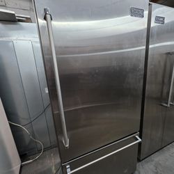 36" VIKING BUILT IN BOTTOM FREEZER STAINLESS STEEL 
