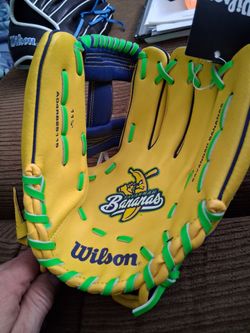 Brand new Wilson youth glove