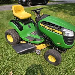 John Deere Automatic D110 42" Cut 19.5hp Riding Lawn Mower
