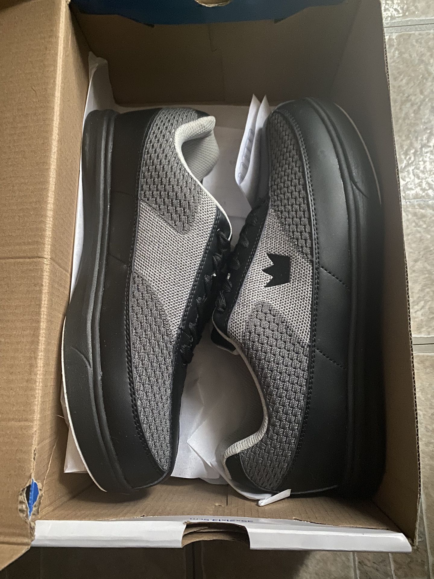 New Mens Bowling Shoes