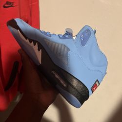 Air Jordan 5 Retro UNC University Blue Size 11