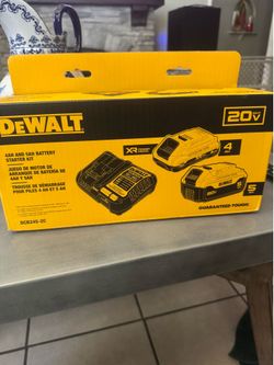 20V MAX Lithium-Ion Starter Kit with 4.0 Ah and 5.0 Ah Batteries and Charger 食貪食文大 （9