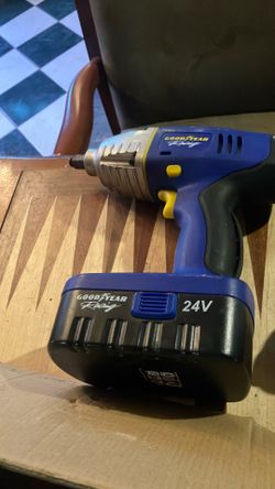 Cordless impact wrench