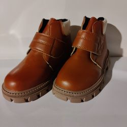 Toddler Boots - Kids Size 9