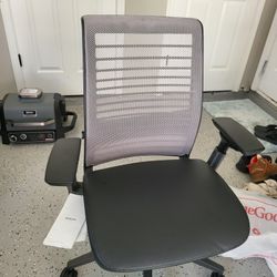 Steelcase Tink  Desk Chair  New  Leather  Seat 