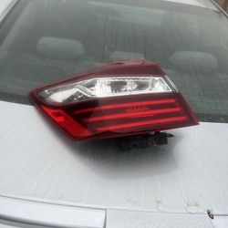 16-17 Honda Accord Taillight