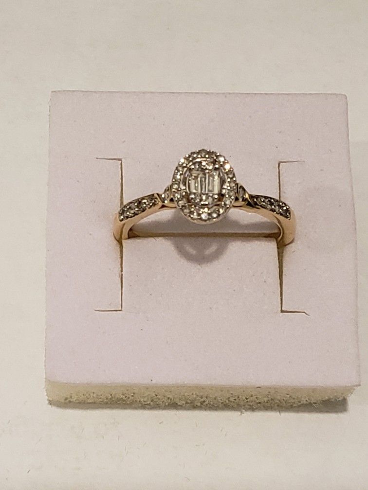 14kt Gold Diamond Ring