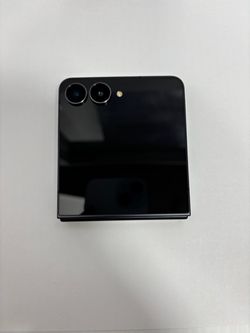 Samsung Galaxy Z Flip 7 Foldable Smartphone