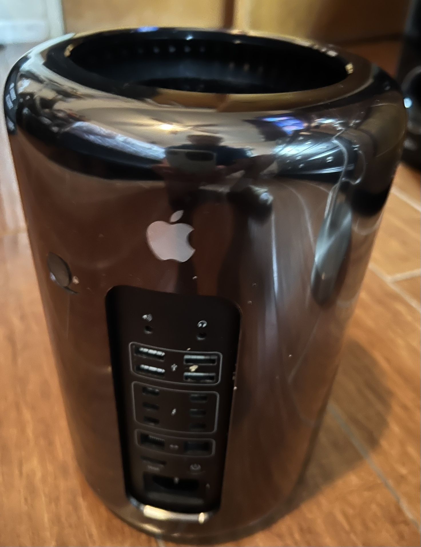 Mac Pro A1481