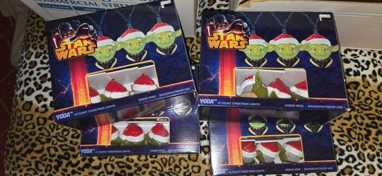 Star Wars Yoda Christmas lights 4 boxes.