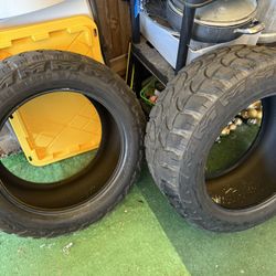 Red Dirt Road  M/T  33x12.50 R20LT