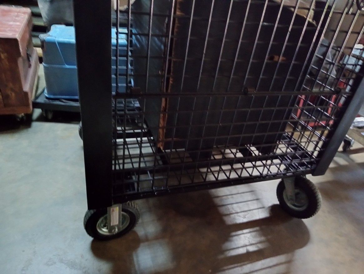 Heavy Duty Wire Basket With Pneumatic Swivel Casters