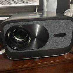 Paris Rhône projector SP005 4K Projector