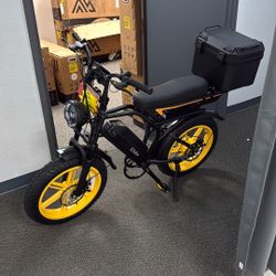Moped Style E BIKE Dual Battery $50 down