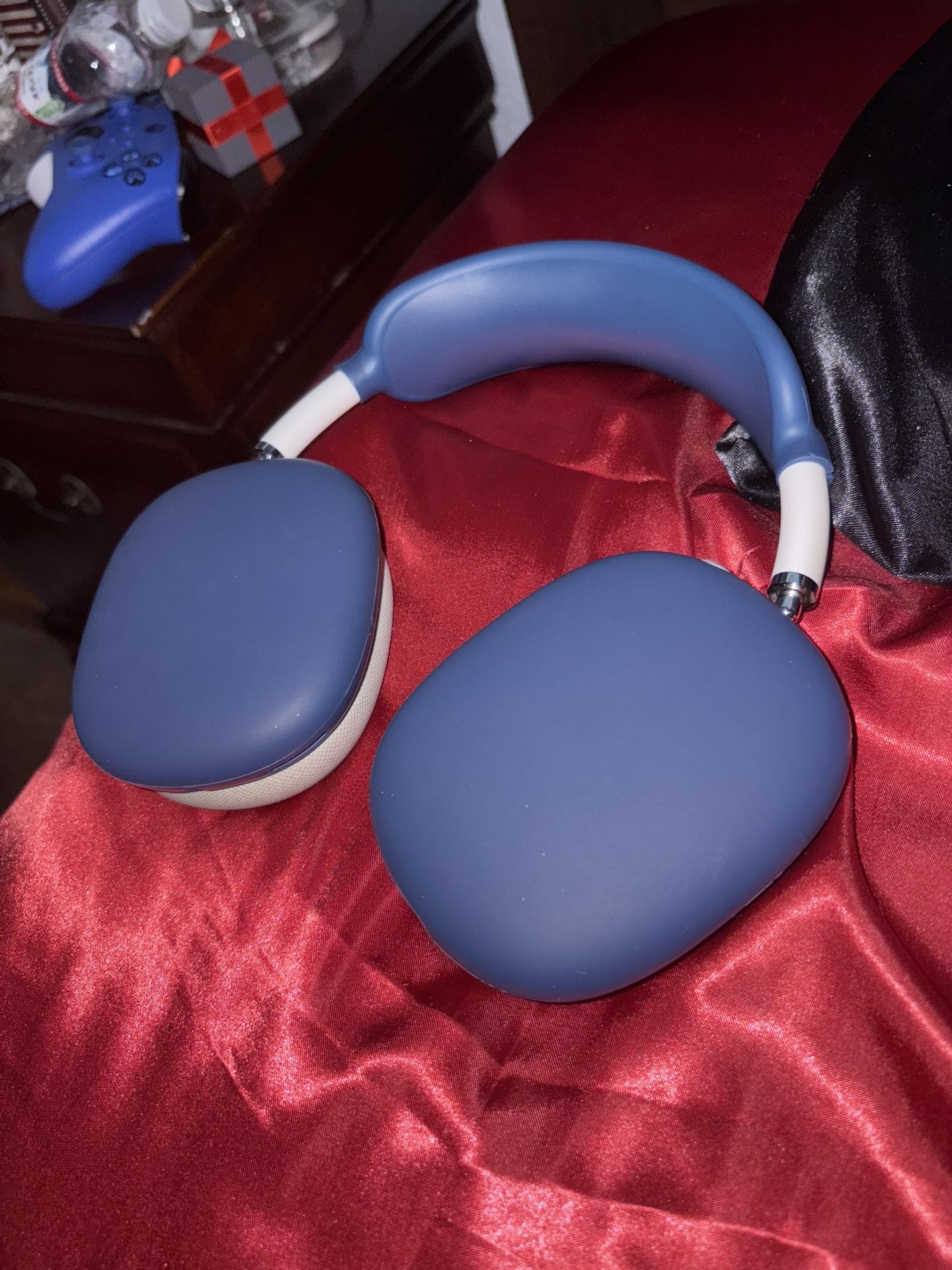 Airpod Pro Max With Sillicone Covers
