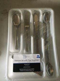 Flatware set with Tray Organizer