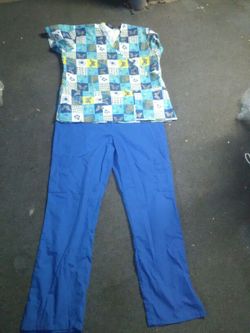 Vendo un uniforme de enfermera color azul size L