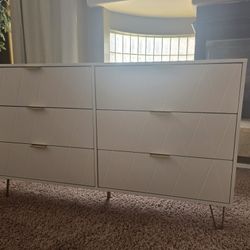 White Dresser Set